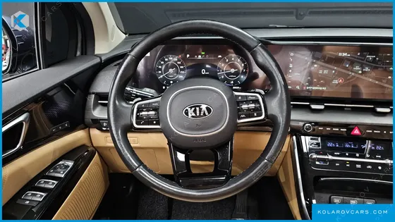 KIA CARNIVAL GASOLINE 7-SEATER SIGNATURE