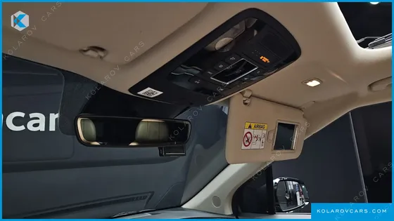 KIA CARNIVAL GASOLINE 7-SEATER SIGNATURE