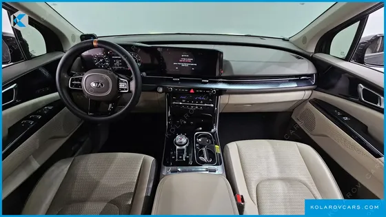 KIA CARNIVAL 7-SEATER HI-LIMOUSINE