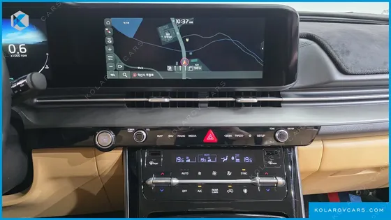 KIA CARNIVAL GASOLINE 7-SEATER NOBLESSE