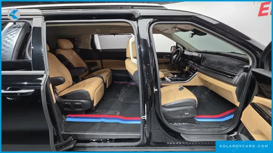 KIA CARNIVAL GASOLINE 7-SEATER NOBLESSE