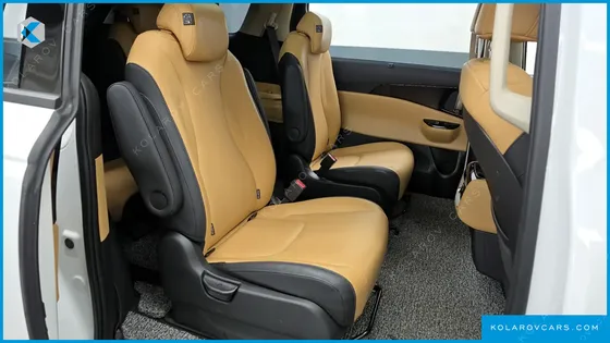 KIA CARNIVAL 9-SEATER NOBLESSE