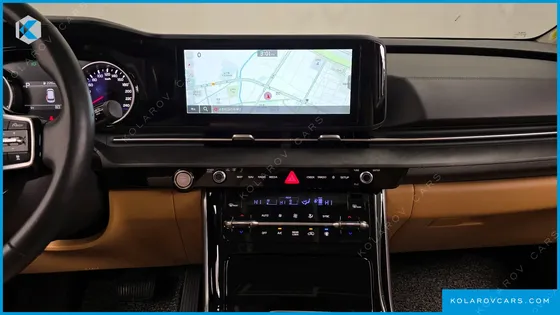 KIA CARNIVAL 9-SEATER NOBLESSE