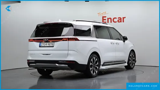 KIA CARNIVAL 9-SEATER SIGNATURE