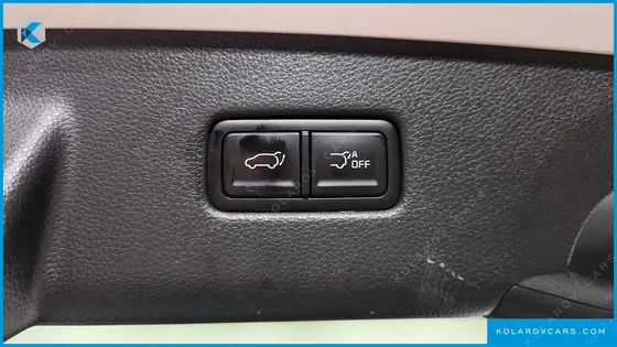 KIA CARNIVAL 9-SEATER SIGNATURE
