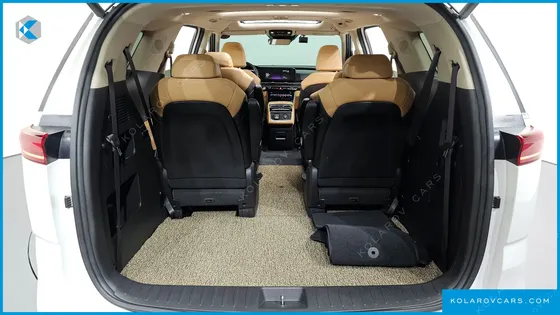 KIA CARNIVAL 9-SEATER SIGNATURE