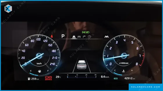 KIA CARNIVAL GASOLINE 7-SEATER SIGNATURE