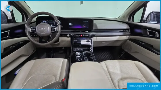 KIA CARNIVAL GASOLINE 9-SEATER SIGNATURE