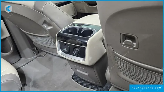 KIA CARNIVAL GASOLINE 9-SEATER SIGNATURE