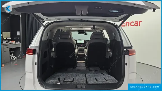 KIA CARNIVAL 7-SEATER SIGNATURE
