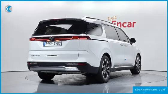 KIA CARNIVAL 9-SEATER SIGNATURE