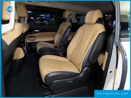 KIA CARNIVAL GASOLINE 9-SEATER SIGNATURE