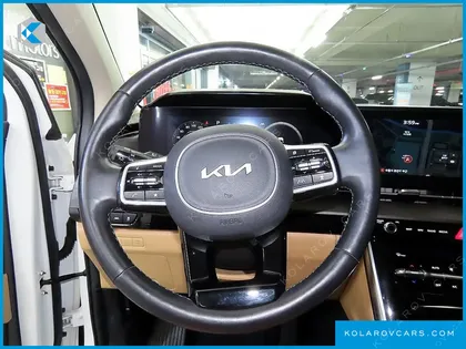 KIA CARNIVAL GASOLINE 9-SEATER SIGNATURE