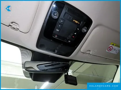 KIA CARNIVAL GASOLINE 9-SEATER SIGNATURE