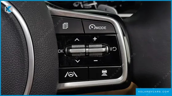 KIA CARNIVAL 7-SEATER SIGNATURE