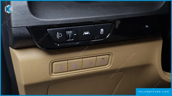 KIA CARNIVAL 7-SEATER SIGNATURE