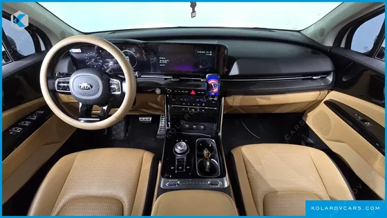 KIA CARNIVAL 7-SEATER NOBLESSE