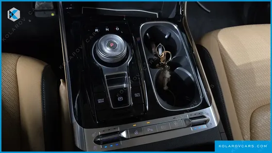 KIA CARNIVAL 7-SEATER NOBLESSE