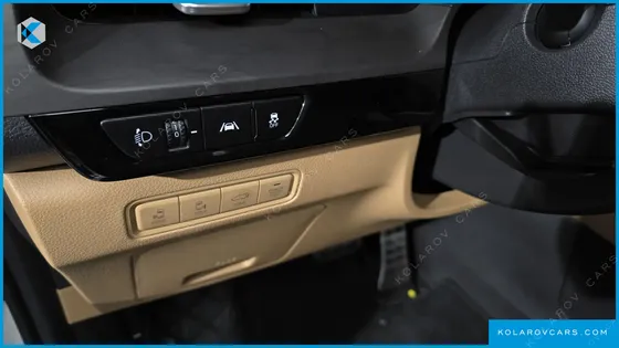 KIA CARNIVAL 7-SEATER NOBLESSE