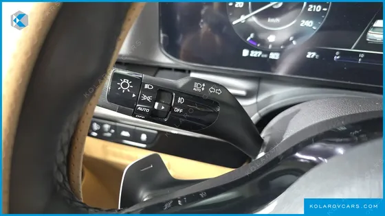 KIA CARNIVAL 7-SEATER NOBLESSE