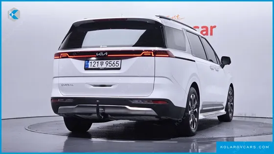 KIA CARNIVAL GASOLINE 7-SEATER SIGNATURE