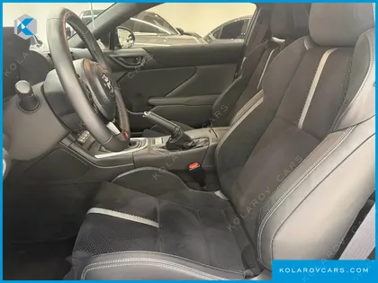 TOYOTA 86 2.4 PREMIUM