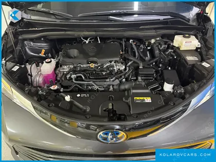 TOYOTA SIENNA 2.5 HYBRID 2WD