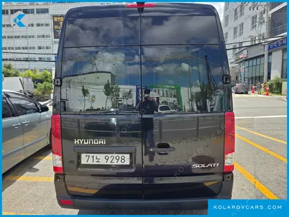 HYUNDAI SOLATI 15-SEATER