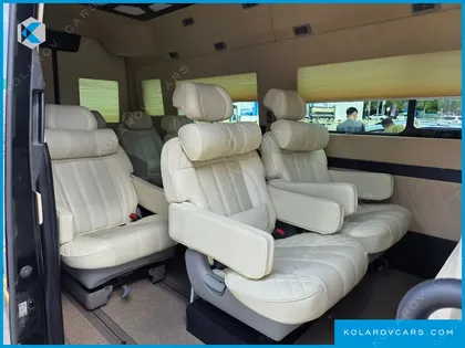 HYUNDAI SOLATI 15-SEATER