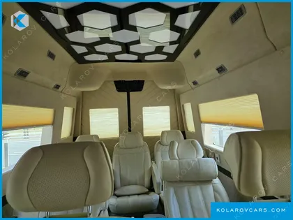 HYUNDAI SOLATI 15-SEATER