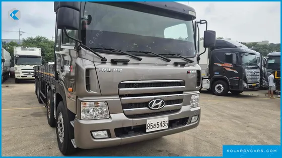 HYUNDAI TRAGO 10X4