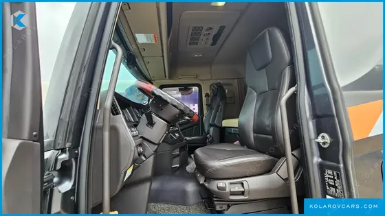 HYUNDAI EXCEED 10X4