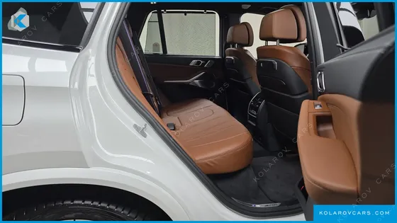 BMW X5 M60I