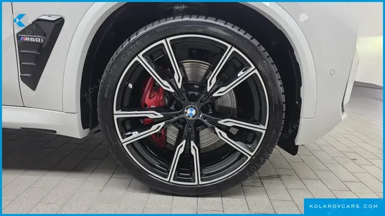 BMW X5 M60I