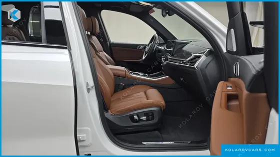 BMW X5 M60I