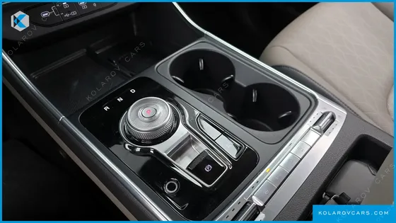 KIA CARNIVAL 9-SEATER NOBLESSE