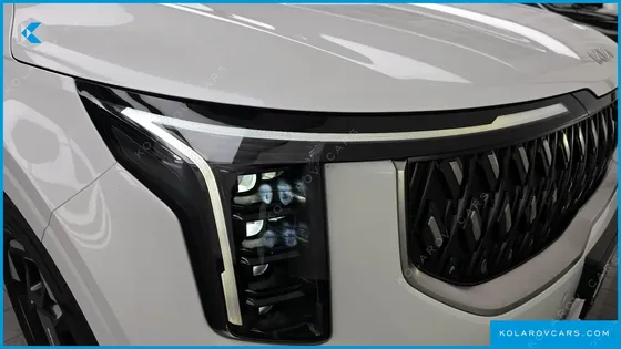 KIA CARNIVAL 9-SEATER NOBLESSE