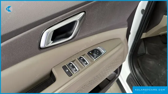 KIA CARNIVAL 9-SEATER NOBLESSE