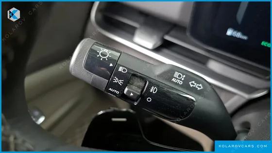 KIA CARNIVAL 9-SEATER NOBLESSE