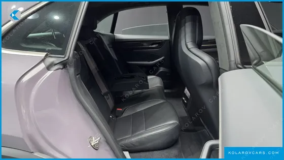 PORSCHE MACAN TURBO