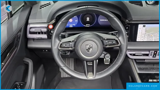 PORSCHE MACAN TURBO