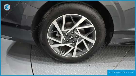 HYUNDAI GRANDEUR EXCLUSIVE