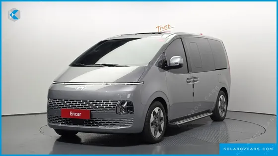 HYUNDAI STARIA TOURER 9-SEATER