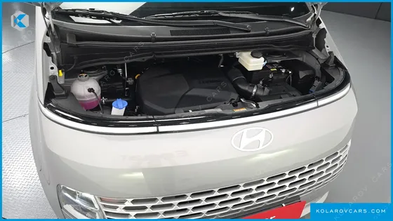 HYUNDAI STARIA TOURER 9-SEATER