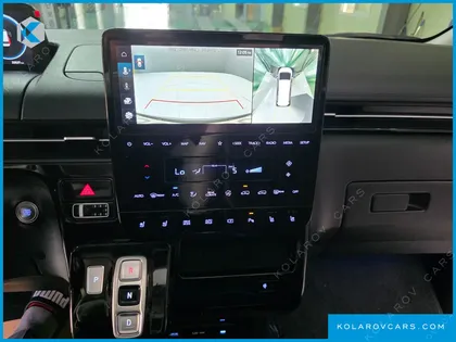 HYUNDAI STARIA LOUNGE 9-SEATER