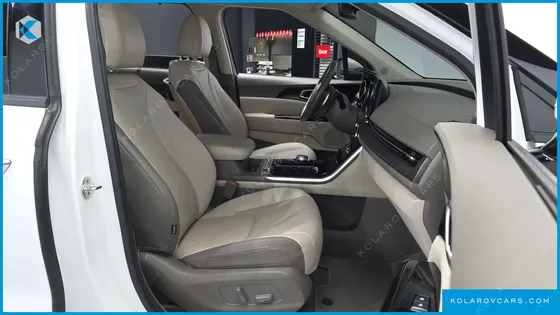 KIA CARNIVAL 9-SEATER NOBLESSE