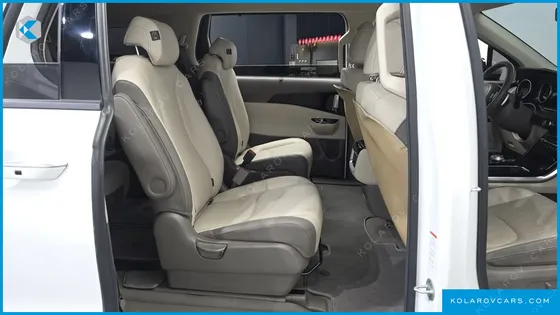 KIA CARNIVAL 9-SEATER NOBLESSE