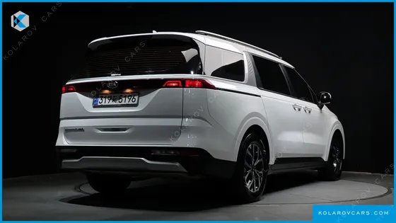KIA CARNIVAL 9-SEATER PRESTIGE