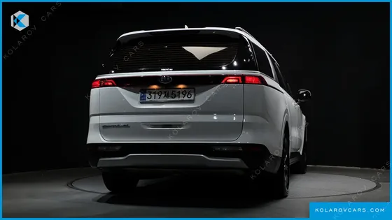 KIA CARNIVAL 9-SEATER PRESTIGE