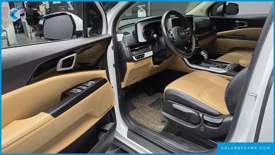 KIA CARNIVAL 9-SEATER PRESTIGE
